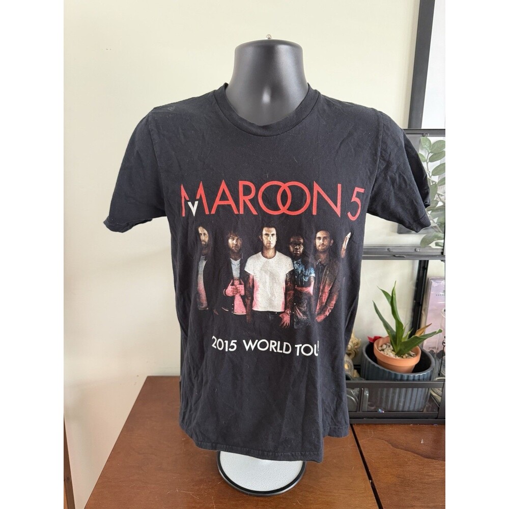Maroon 5 2015 World Tour Graphic T-Shirt Mens S Black Concert Band Tee USA